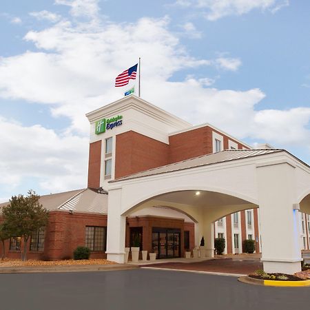 Holiday Inn Express Fredericksburg - Southpoint By Ihg Eksteriør bilde