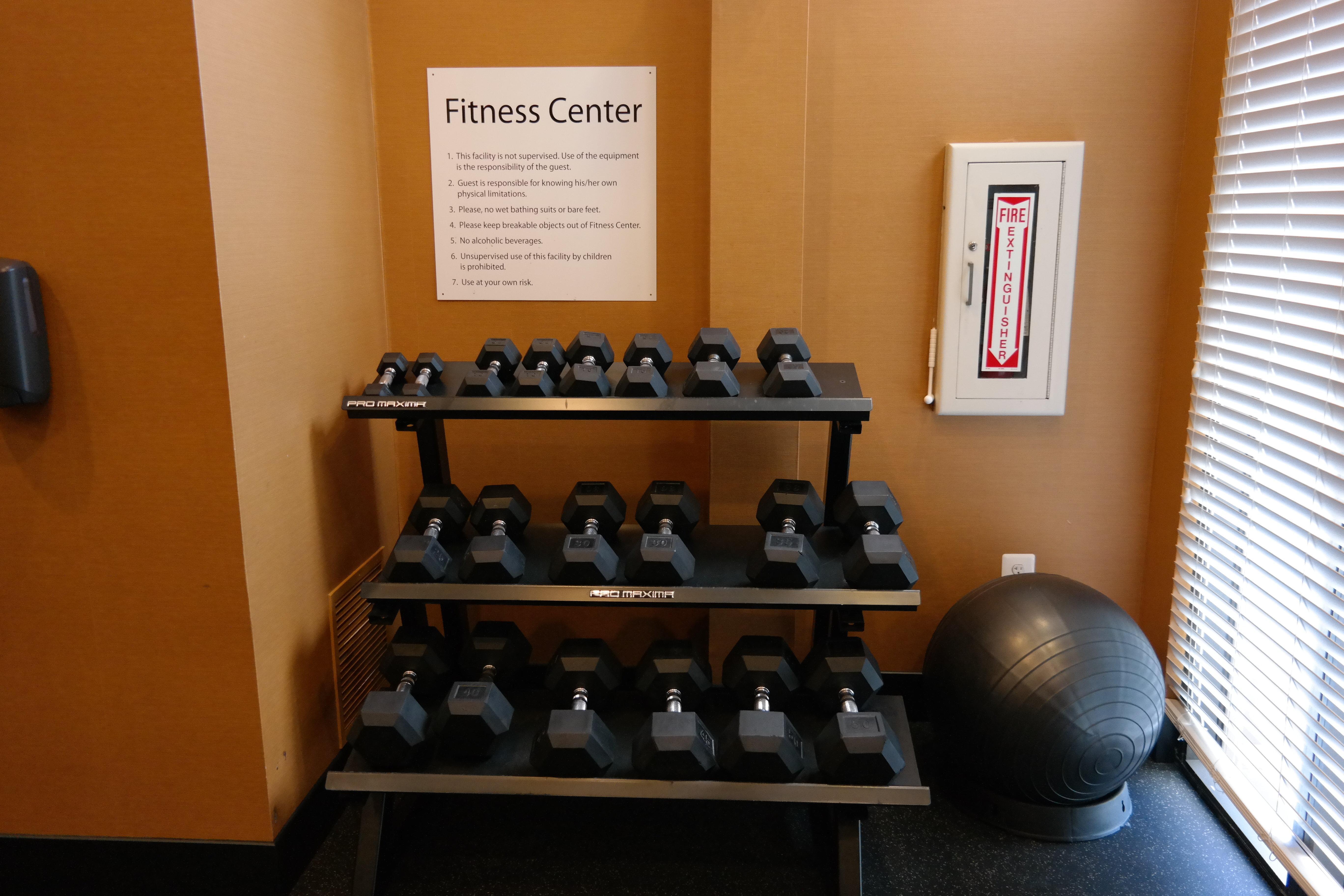 Holiday Inn Express Fredericksburg - Southpoint By Ihg Eksteriør bilde